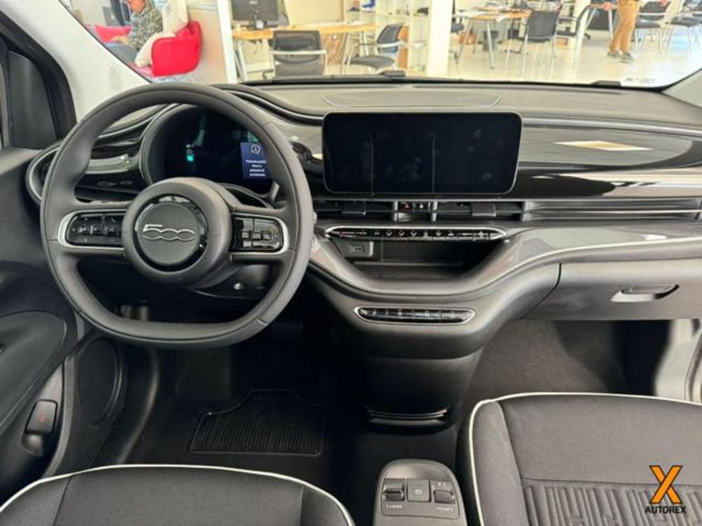 Fiat 500e nuova a Varese (14)