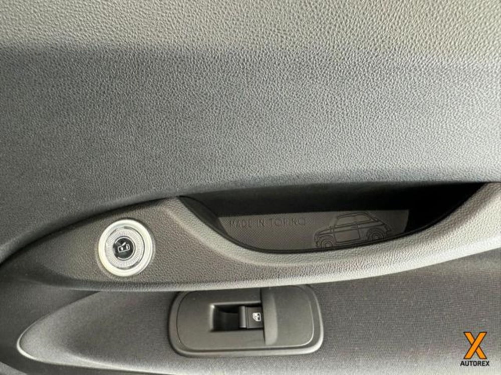 Fiat 500e nuova a Varese (17)