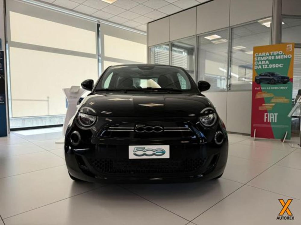 Fiat 500e nuova a Varese (2)
