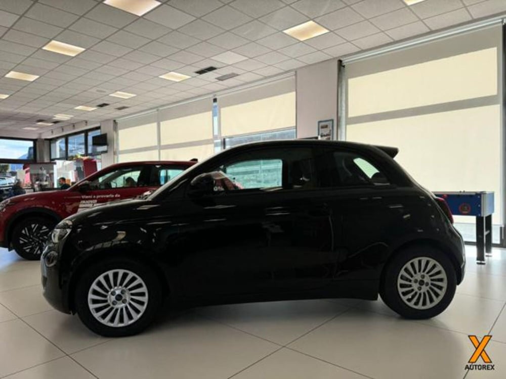 Fiat 500e nuova a Varese (4)