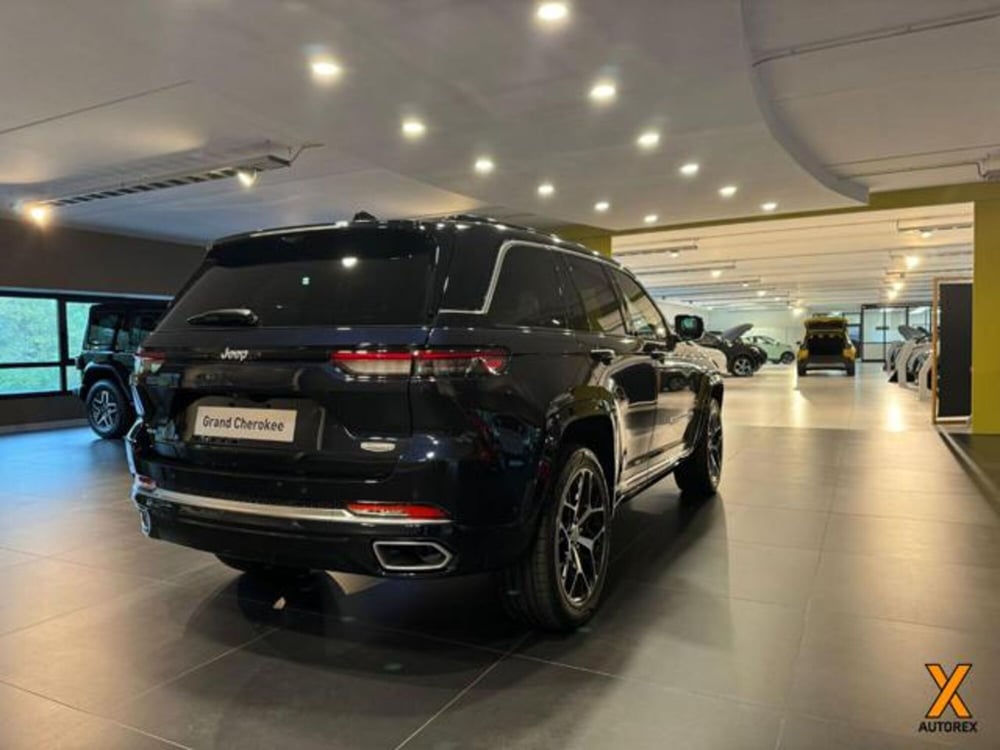 Jeep Grand Cherokee nuova a Varese (7)