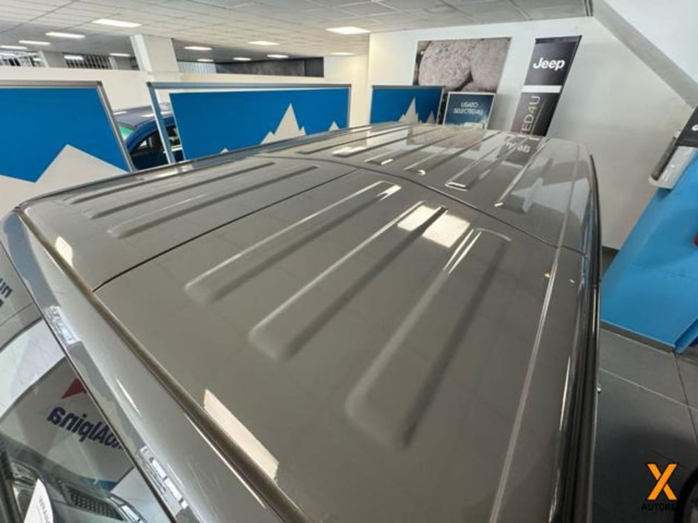 Jeep Wrangler Unlimited nuova a Varese (10)