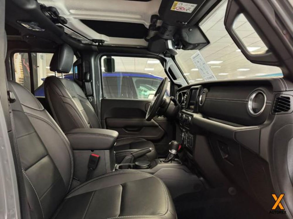 Jeep Wrangler Unlimited nuova a Varese (13)