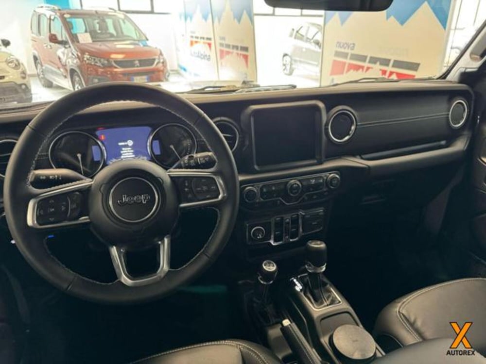 Jeep Wrangler Unlimited nuova a Varese (14)