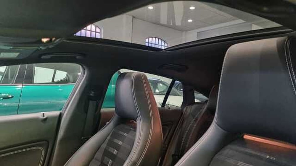 Mercedes-Benz CLA Shooting Brake usata a Milano (10)