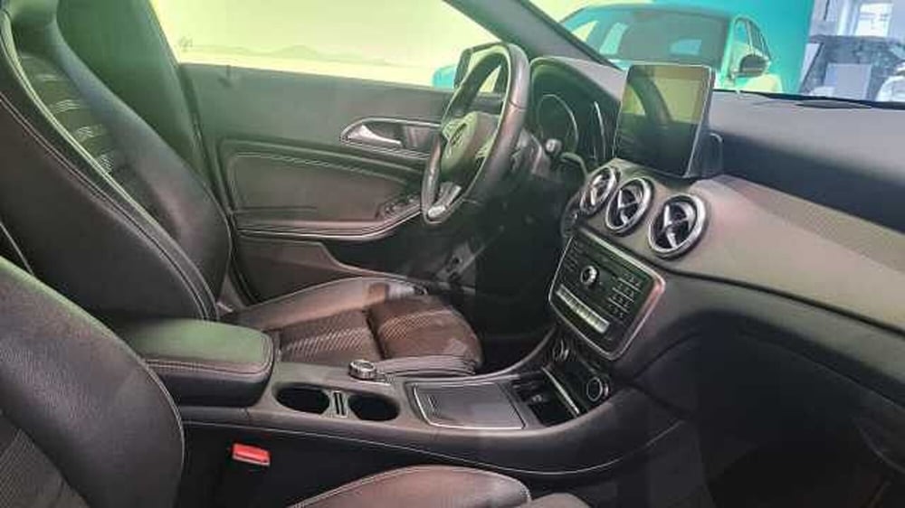 Mercedes-Benz CLA Shooting Brake usata a Milano (11)