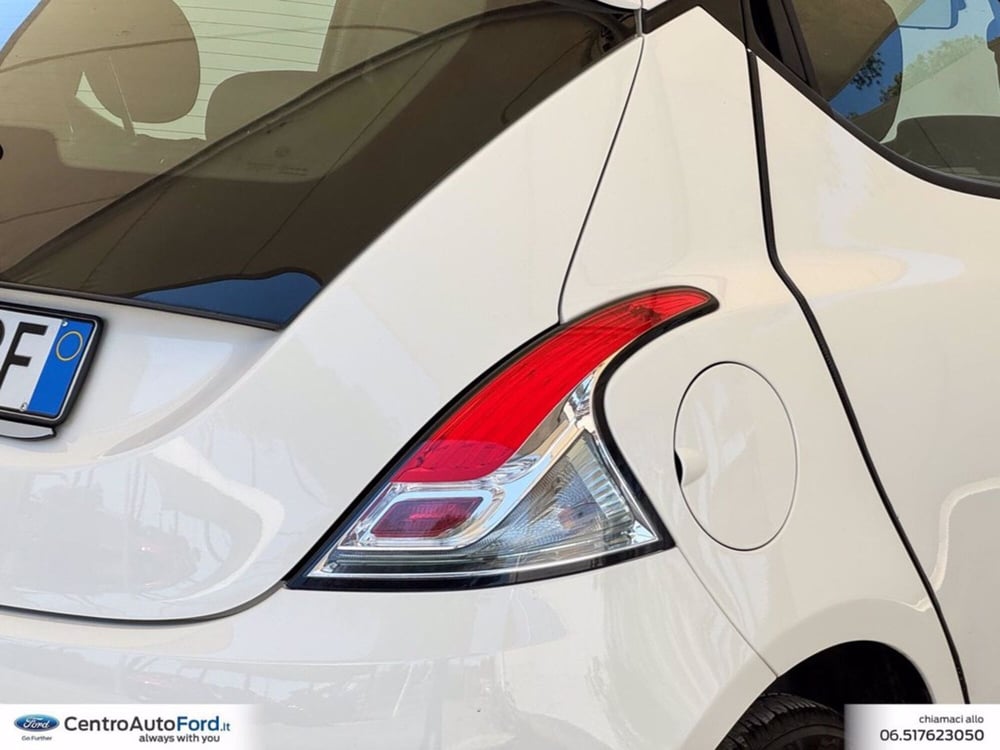 Lancia Ypsilon usata a Roma (16)