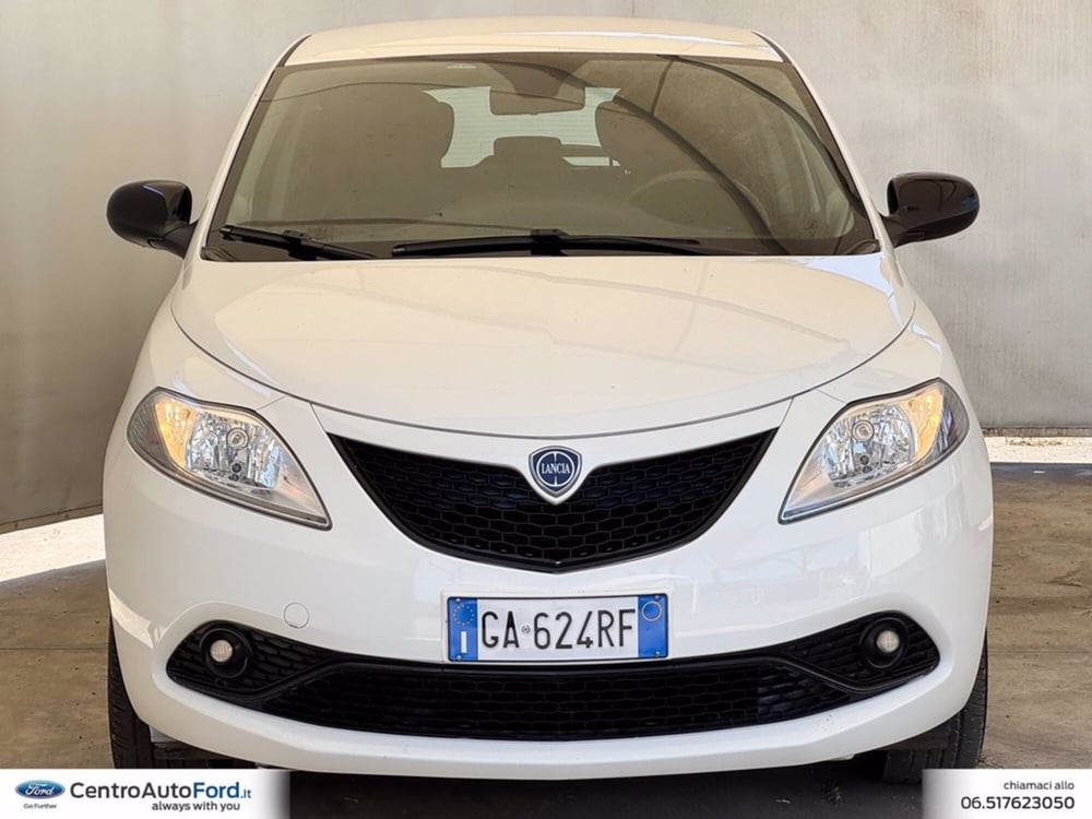 Lancia Ypsilon usata a Roma (2)