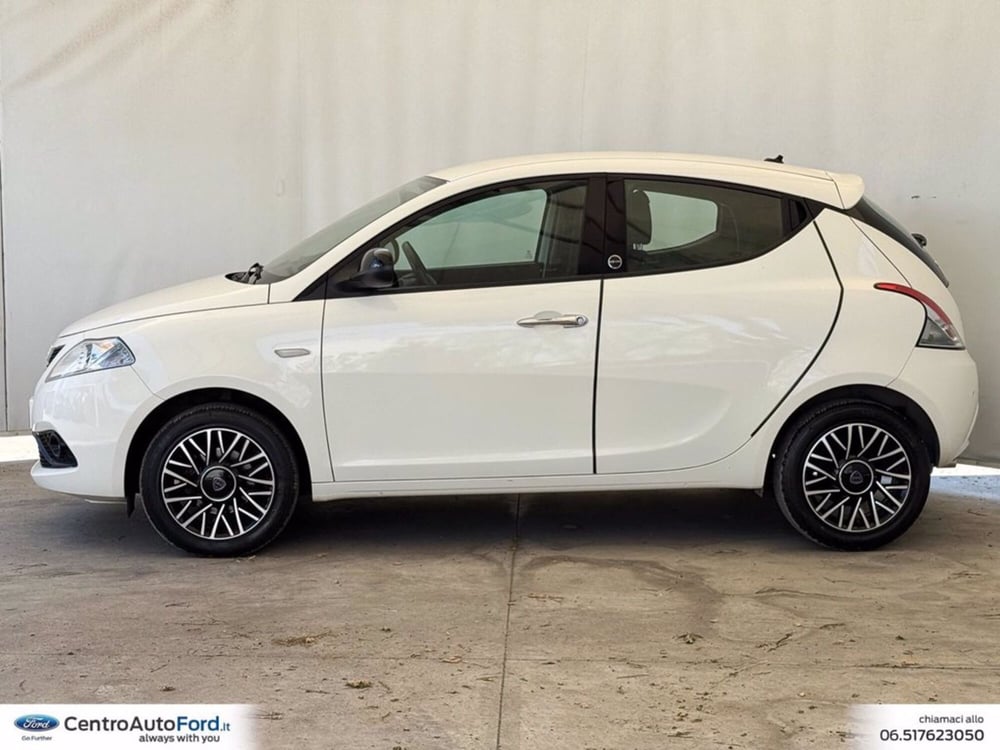 Lancia Ypsilon usata a Roma (3)
