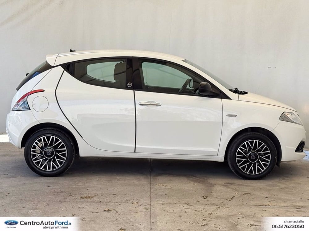 Lancia Ypsilon usata a Roma (5)