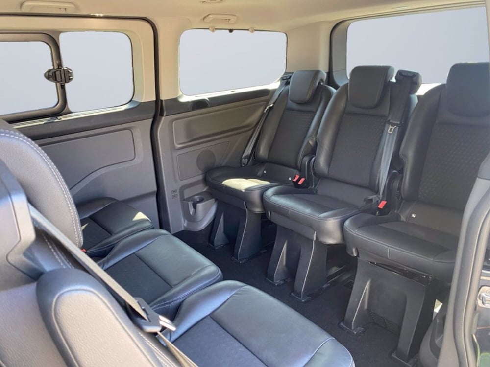 Ford Tourneo Custom usata a Milano (10)
