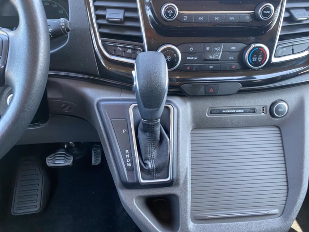 Ford Tourneo Custom usata a Milano (15)