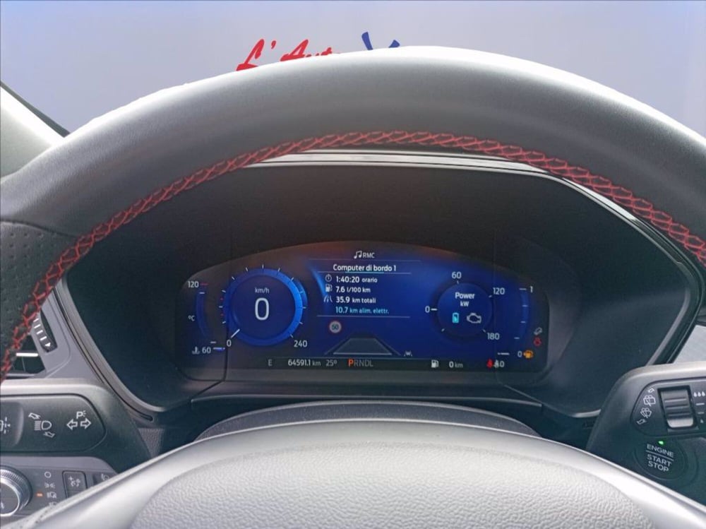 Ford Kuga usata a Milano (11)