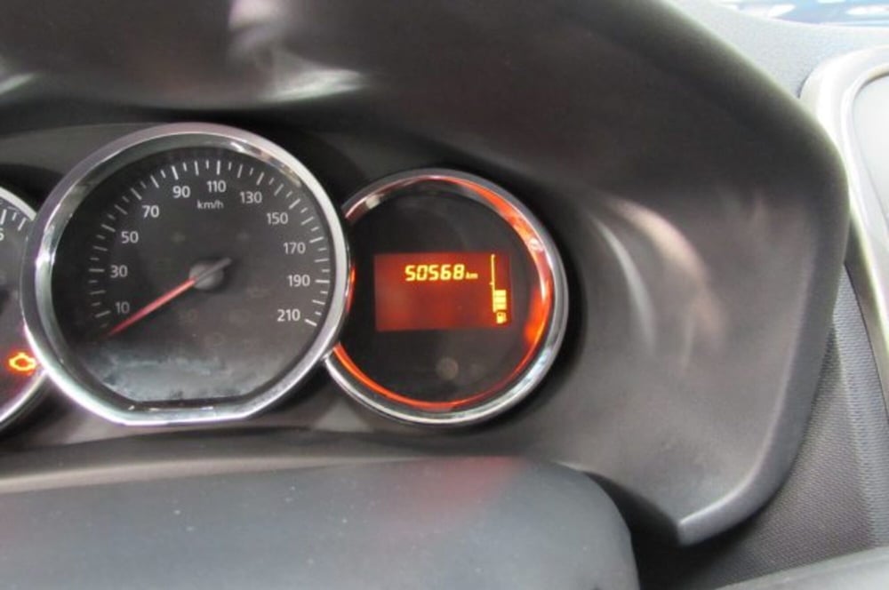 Dacia Sandero usata a Milano (11)