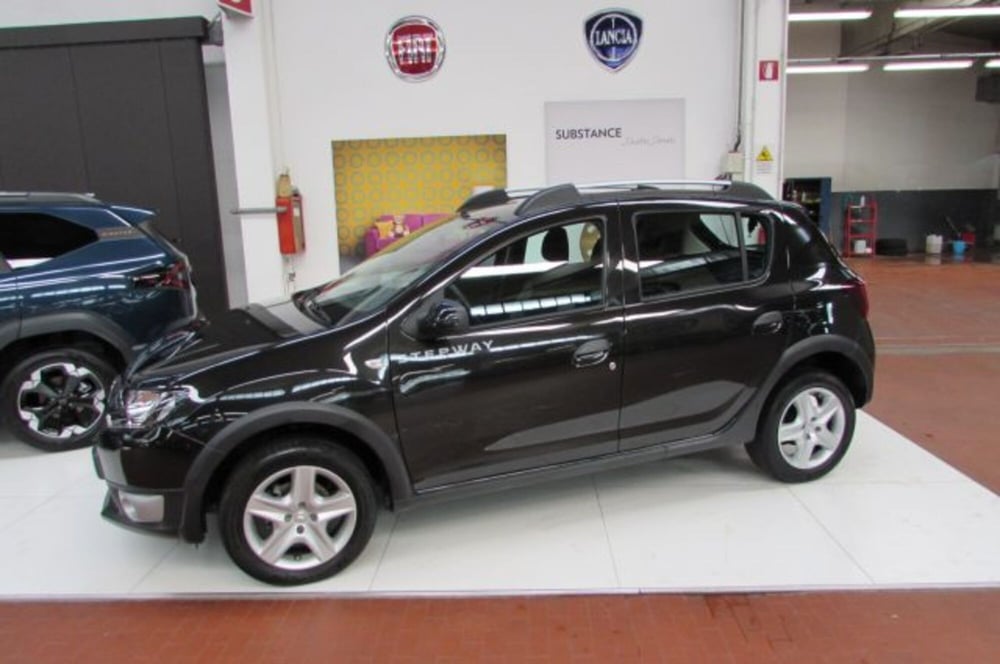 Dacia Sandero usata a Milano (4)