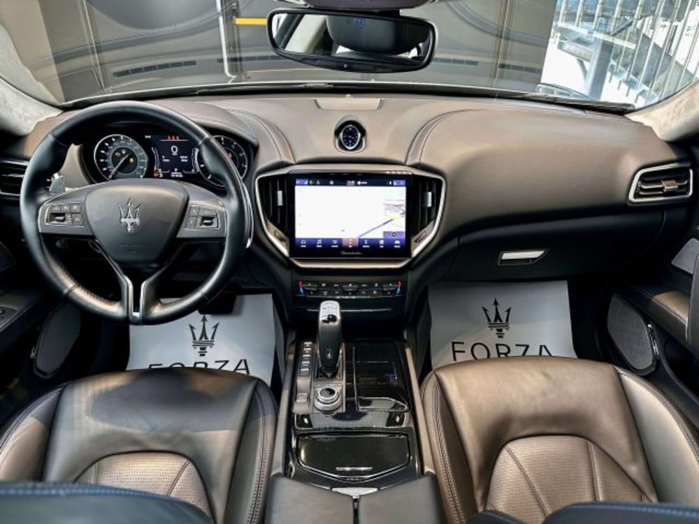 Maserati Ghibli usata a Torino (15)
