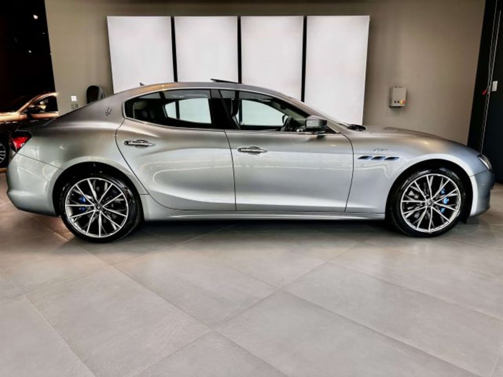 Maserati Ghibli usata a Torino (4)