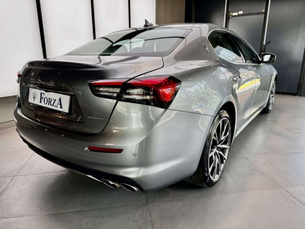 Maserati Ghibli usata a Torino (6)