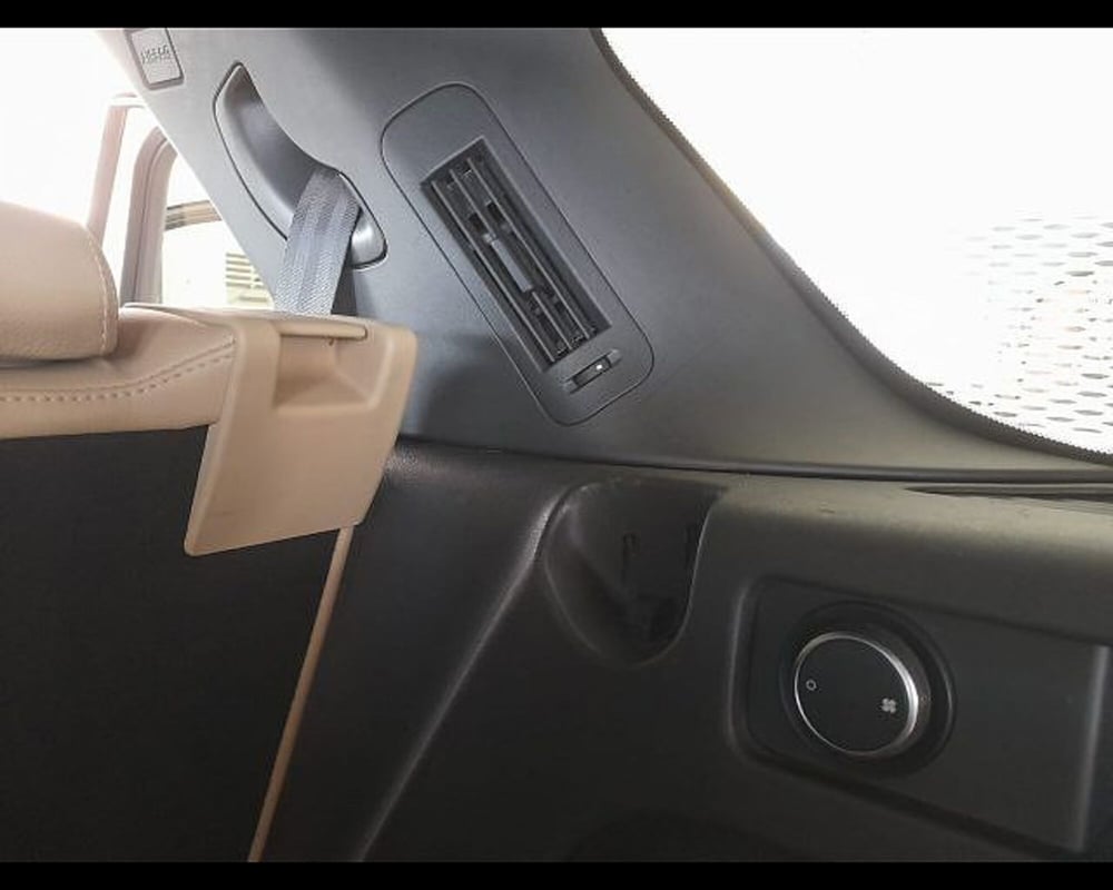 Land Rover Discovery Sport usata a Alessandria (14)