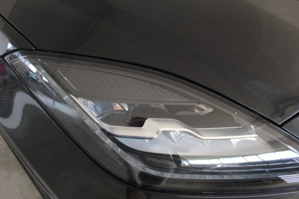 Jaguar E-Pace usata a Terni (19)