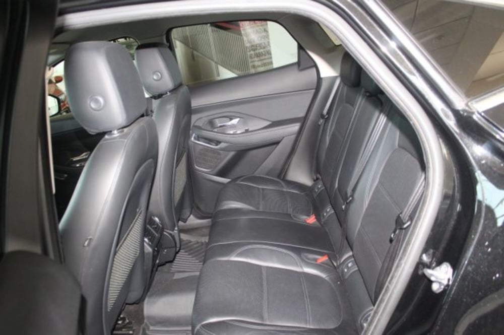 Jaguar E-Pace usata a Terni (9)