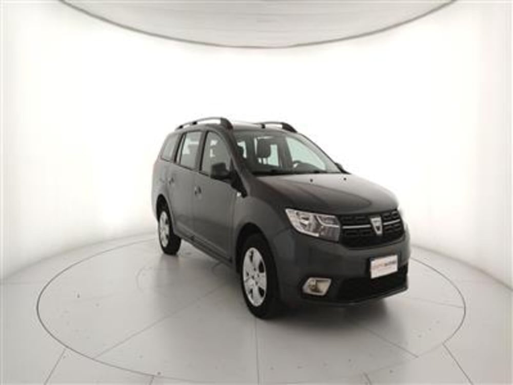 Dacia Logan usata a Bari (11)