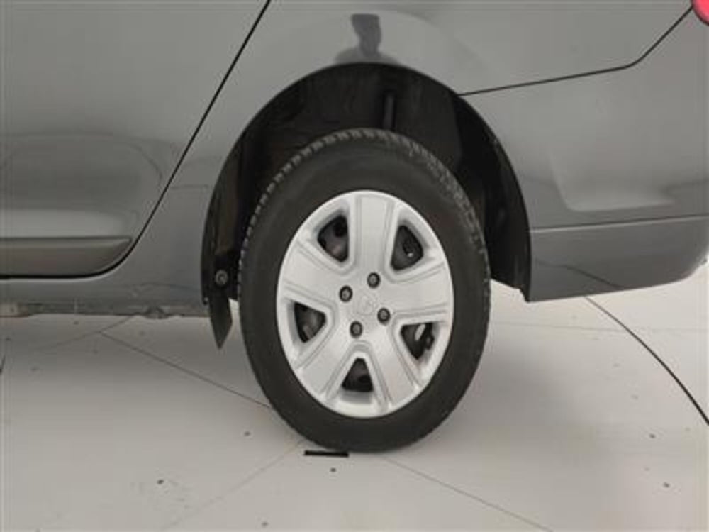 Dacia Logan usata a Bari (12)
