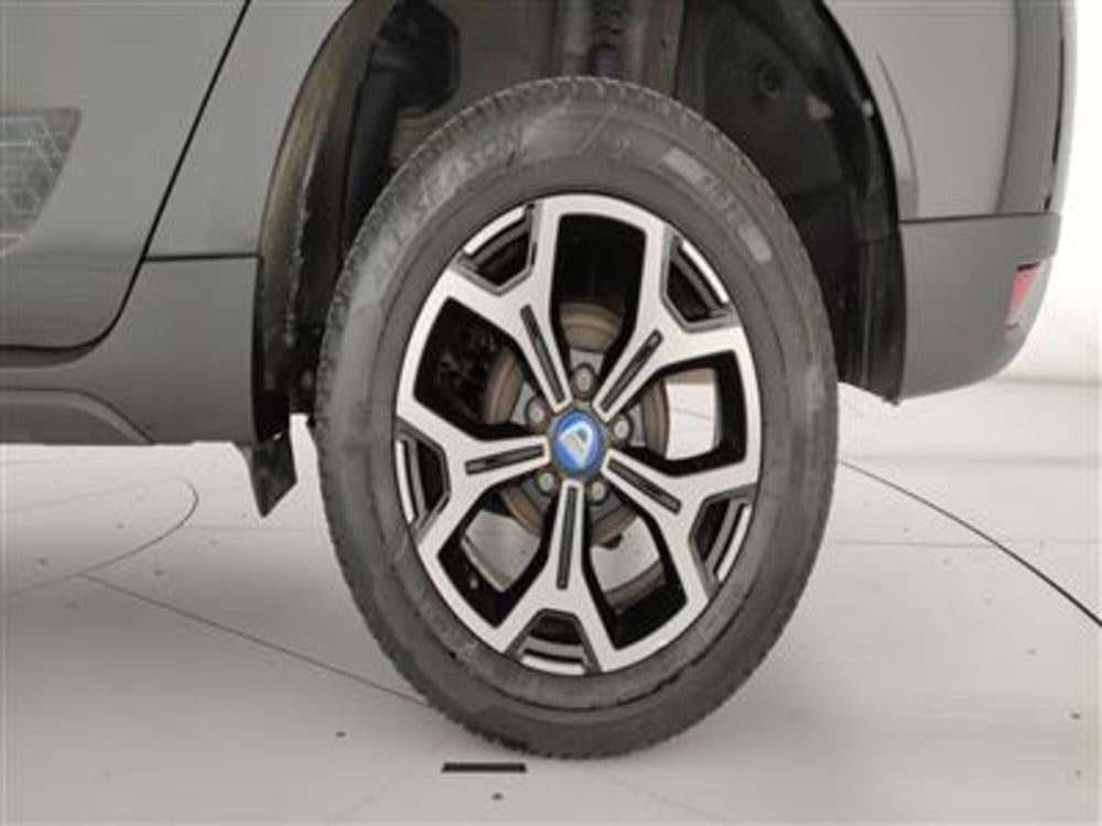 Dacia Duster usata a Bari (12)