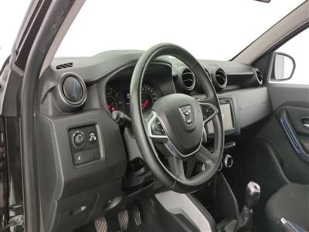 Dacia Duster usata a Bari (13)