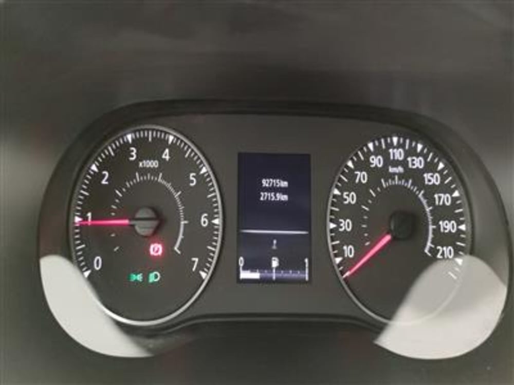 Dacia Duster usata a Bari (15)