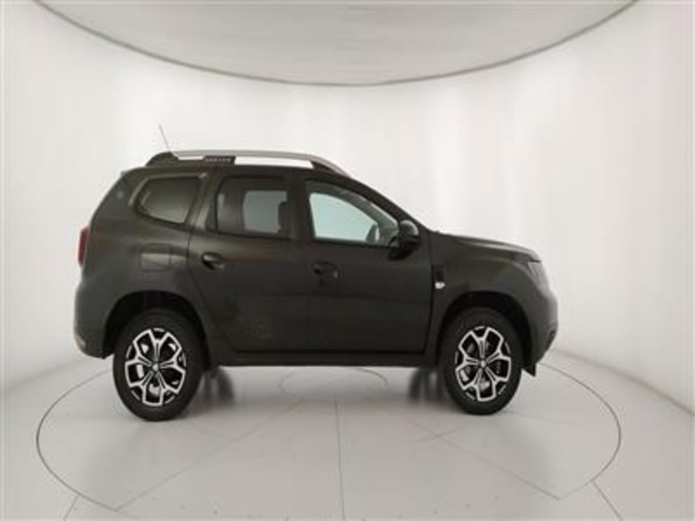 Dacia Duster usata a Bari (9)