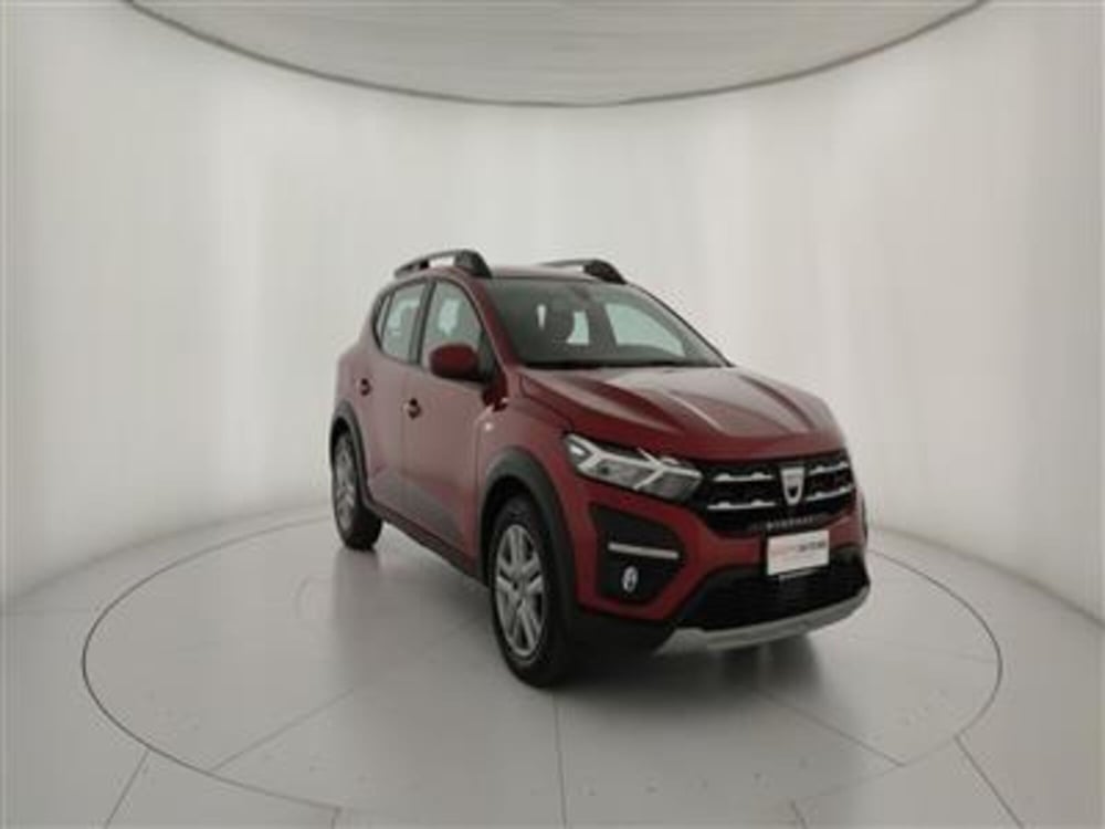 Dacia Sandero usata a Bari (11)