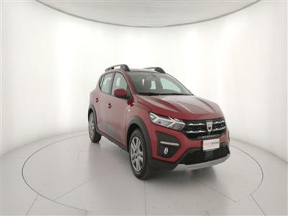 Dacia Sandero usata a Bari (11)