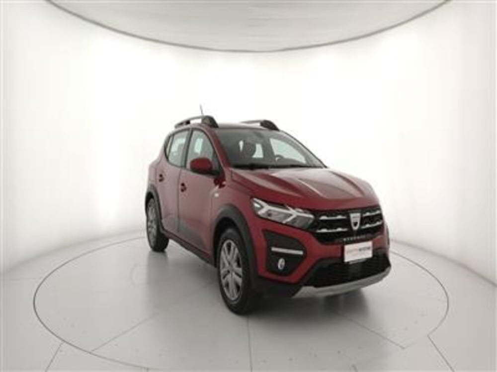 Dacia Sandero usata a Bari (11)