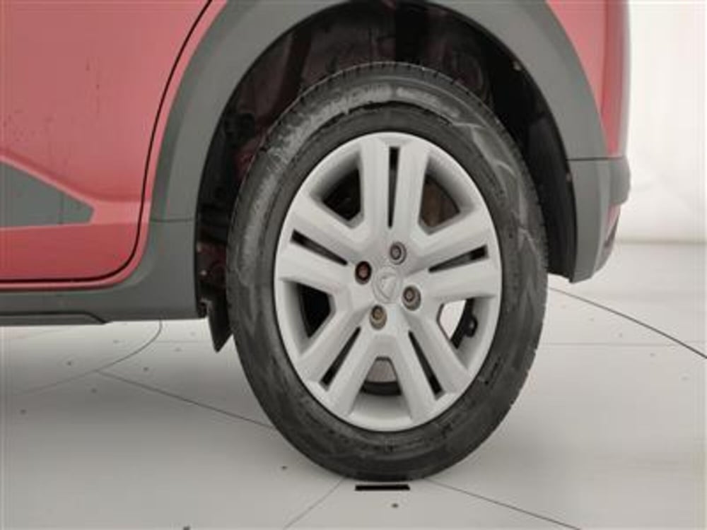 Dacia Sandero usata a Bari (12)