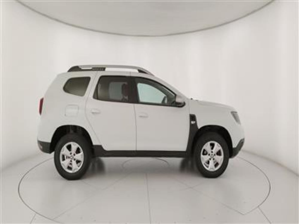 Dacia Duster usata a Bari (9)