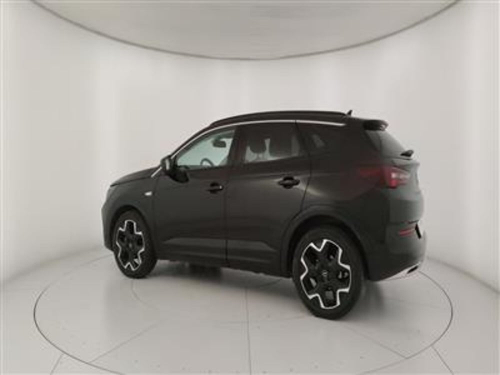 Opel Grandland usata a Bari (4)