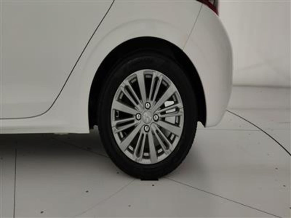 Peugeot 208 usata a Bari (12)