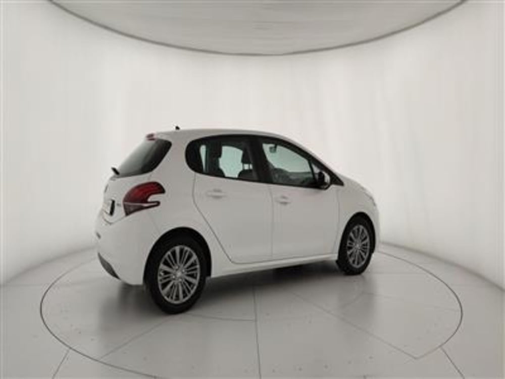 Peugeot 208 usata a Bari (8)