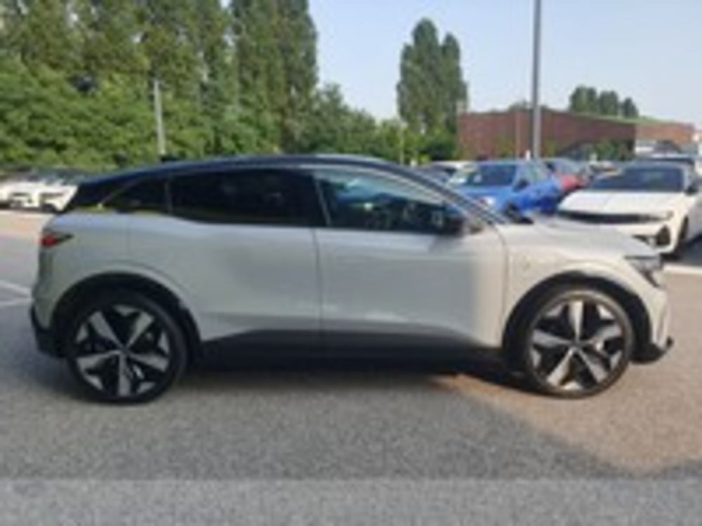 Renault Megane E-Tech Electric usata a Udine (4)