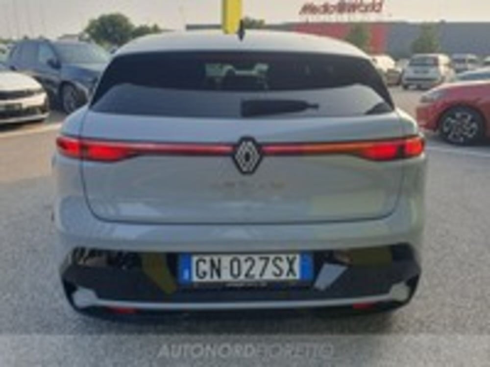 Renault Megane E-Tech Electric usata a Udine (6)