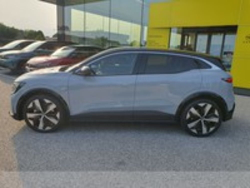 Renault Megane E-Tech Electric usata a Udine (8)