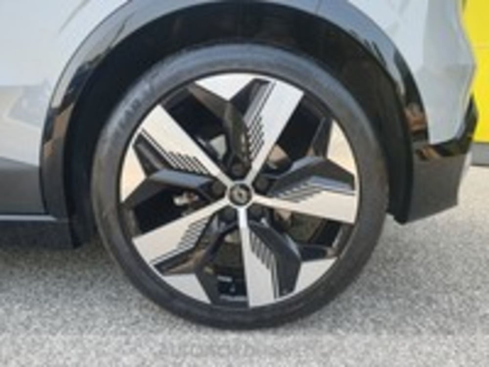 Renault Megane E-Tech Electric usata a Udine (9)