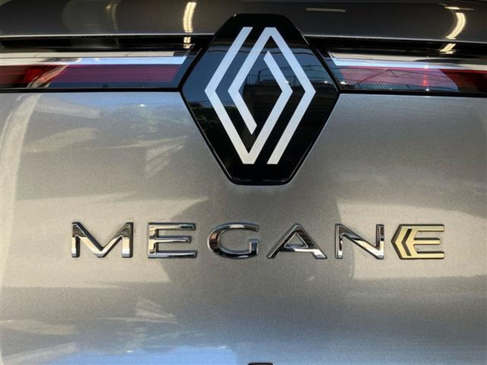 Renault Megane E-Tech Electric nuova a Como (12)
