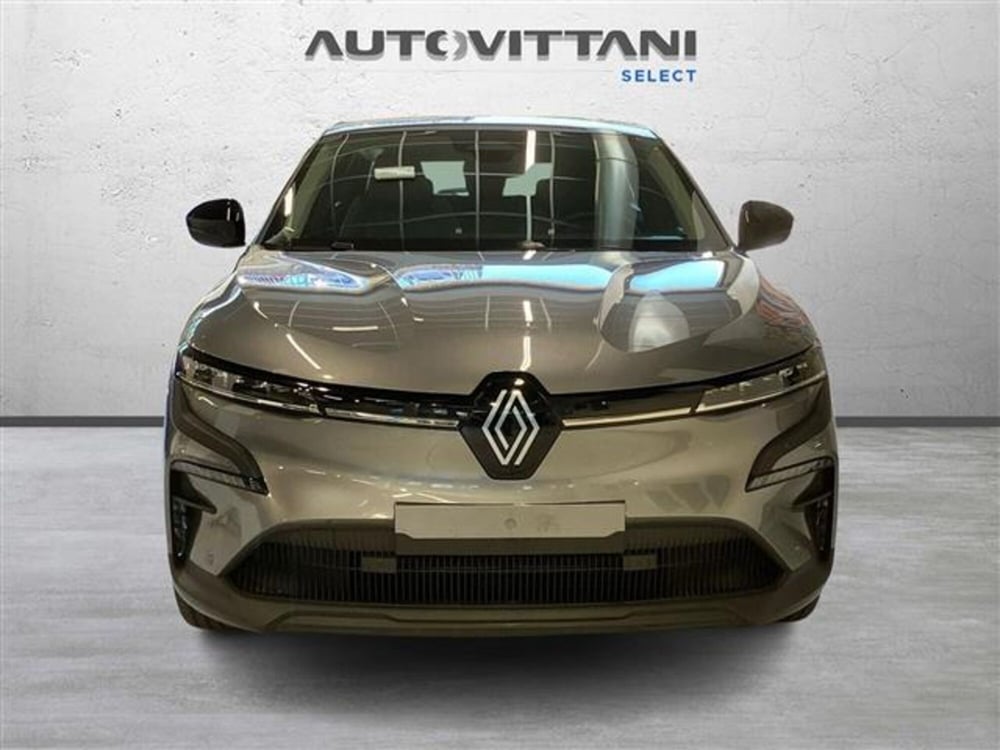Renault Megane E-Tech Electric nuova a Como (2)