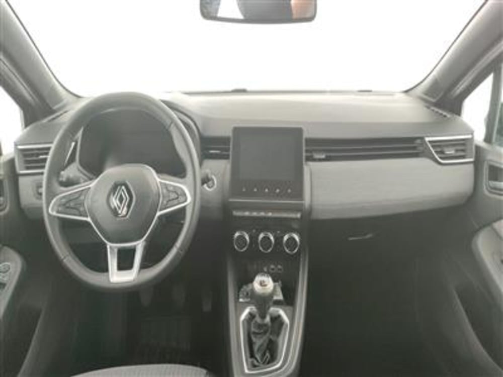 Renault Clio usata a Bari (15)