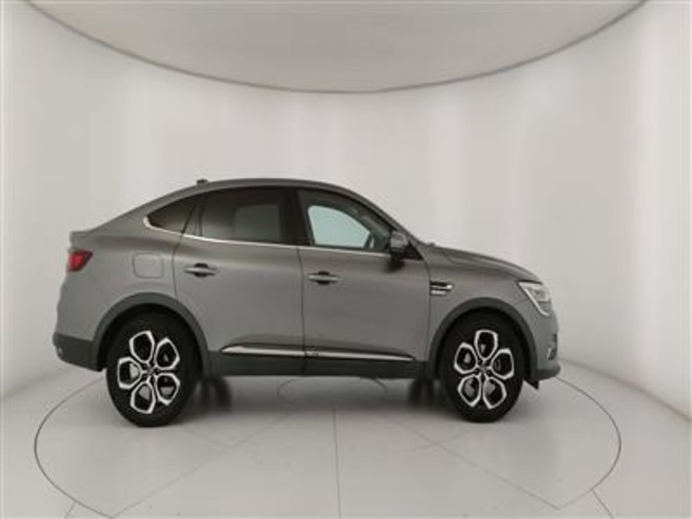 Renault Arkana usata a Bari (9)