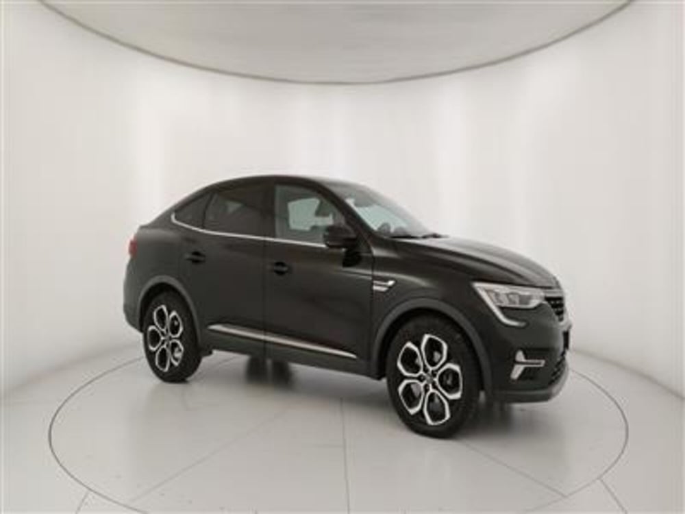 Renault Arkana usata a Bari (10)