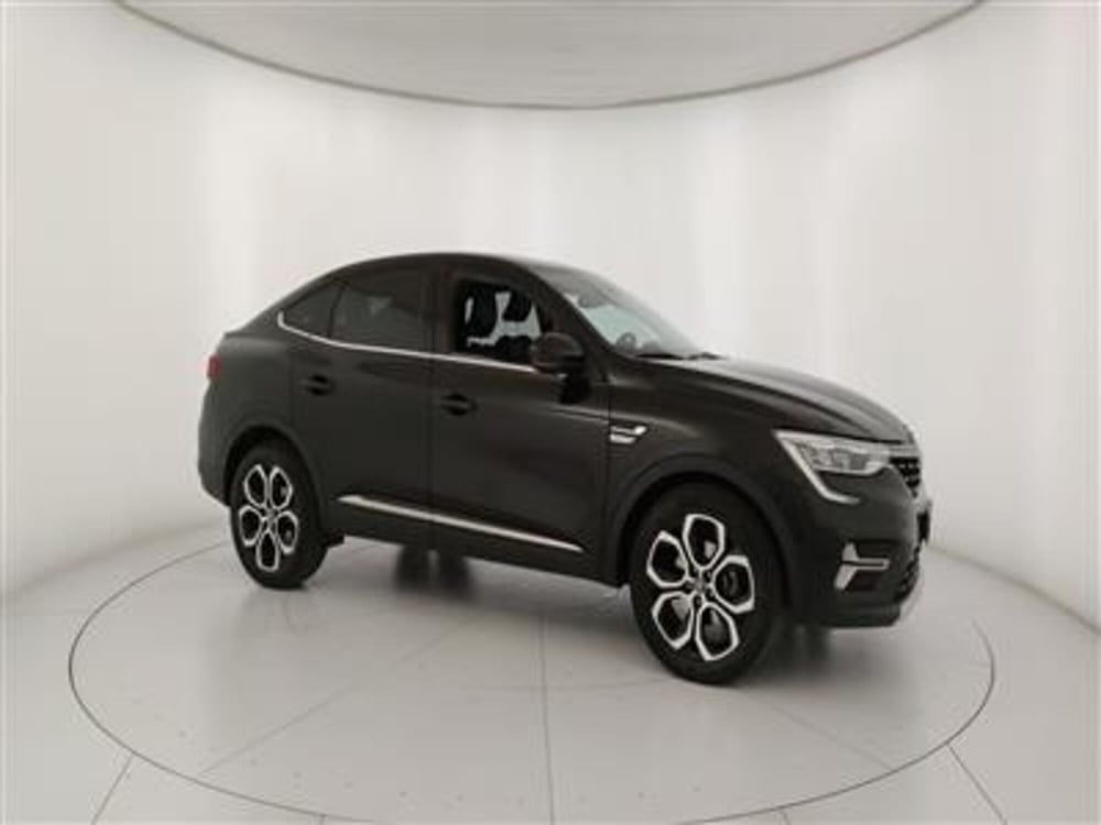 Renault Arkana usata a Bari (10)