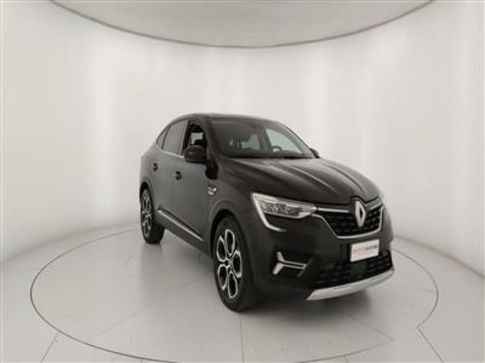 Renault Arkana usata a Bari (11)